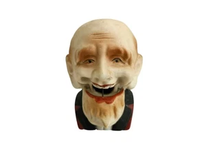 Vintage Spooky Old Man Jaw Nodder Bobble Dondolo Candela Fiammifero Giappone 3,75" - Foto 1 di 11