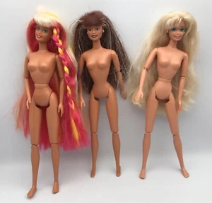 Lote de 3 muñecas articuladas vintage Mattel Barbie hechas/en movimiento rubias y afroamericanas - Imagen 1 de 6