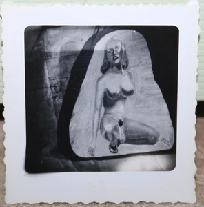 ORIGINAL WWII PHOTO AIRCRAFT NOSE ART SEMI NUDE GORGEOUS LADY - Picture 1 of 3