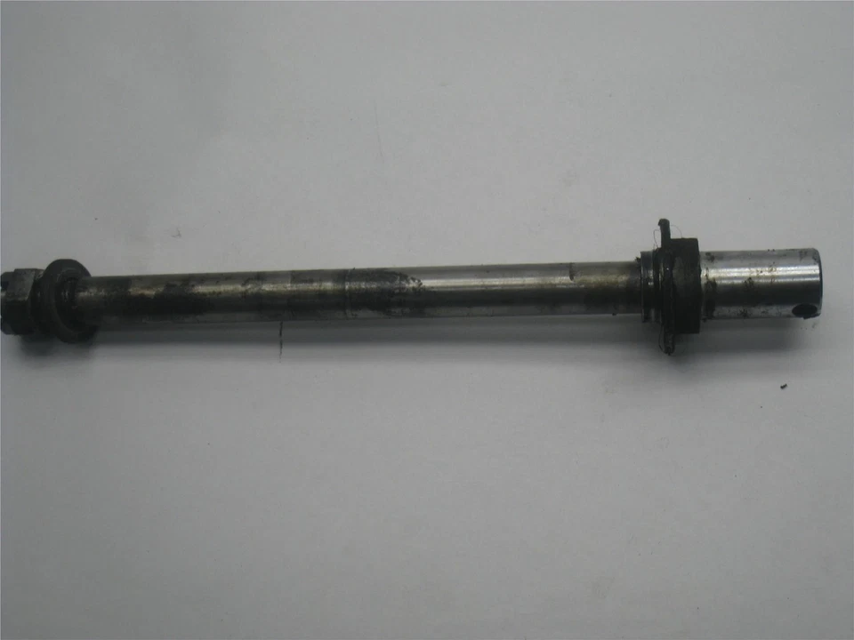 1980 YAMAHA XS1100 SG XS 1100 REAR DRIVE WHEEL AXLE SHAFT ROD - Image 1 of 3