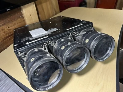 Proyector de video Sony VPH-472 avión TRANS COM Rockwell Collins- 700-1117-001 Foto 1 de 4