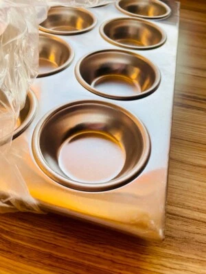 Vogue Muffins Backblech 24 Standard,  Alu Trey, 24 Stück in Größe 80x35 mm, Form - Bild 1 von 4