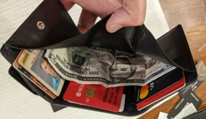 Men's Leather Change Pocket Wallet - Picture 1 of 6