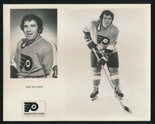 1974-75 Philadelphia Flyers Glossy Team Issue (8" x 10") -JOE WATSON