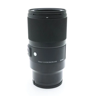 Sigma 70mm F/2.8 DG MACRO Art (for Sony E mount) #310 - Image 1 of 4