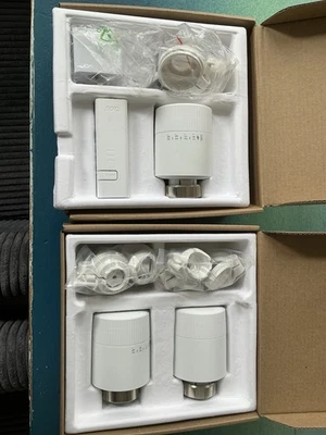 Tado° Smartes Heizkörperthermostat Starter Kit V3 + Plus Zwei Smart Thermostate - Bild 1 von 2