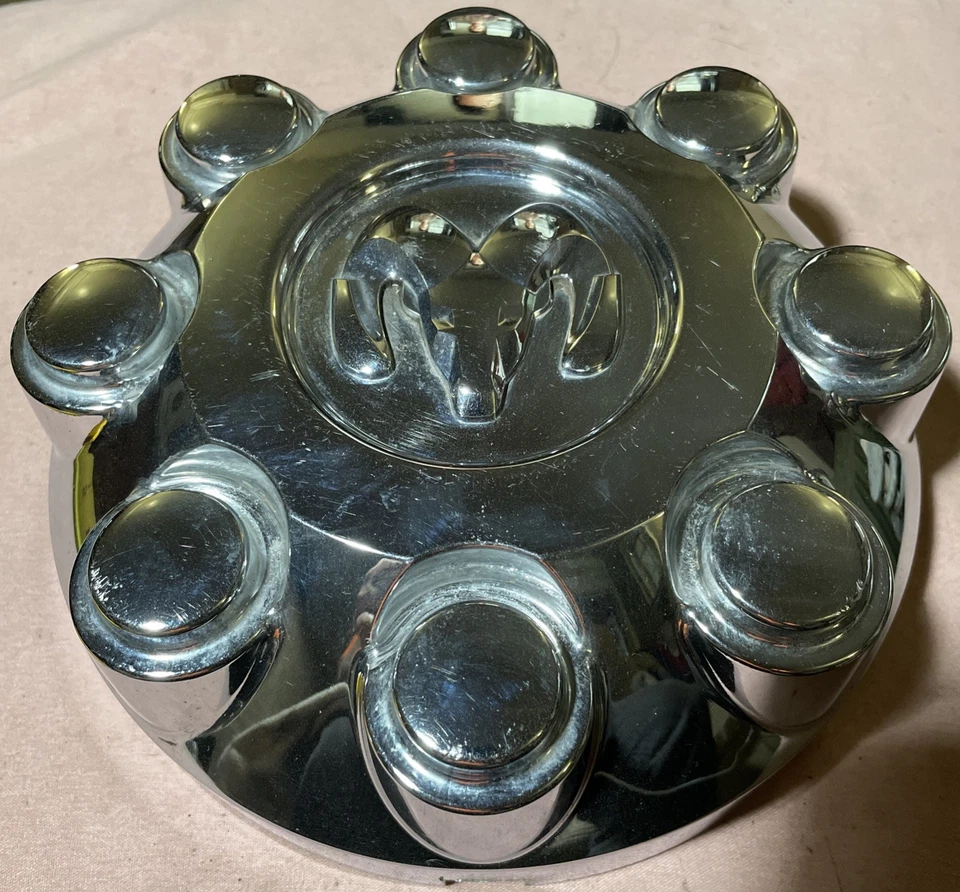 Tapacubos central OEM Dodge Ram Chrome 1500 2500 3500 Power Wagon 2003-2012 Foto 1 de 4