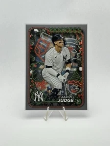Aaron Judge 2024 Topps Holiday Silver Glitter #H99 - Imagen 1 de 2