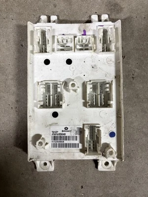 2014 JEEP GRAND CHEROKEE DURANGO - BODY CONTROL MODULE BCM 68193350AB OEM - Image 1 of 2