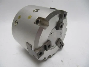 (NEW) SMC Pneumatic 3-Finger Robot Gripper MHS3-63D - Picture 1 of 5