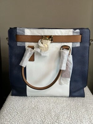 🎗Nuevo con etiquetas Bolso de Mano Michael Kors Hamilton Grande Tricolor Cuero, Blanco, Azul Marino y Marrón🎗 Foto 1 de 4