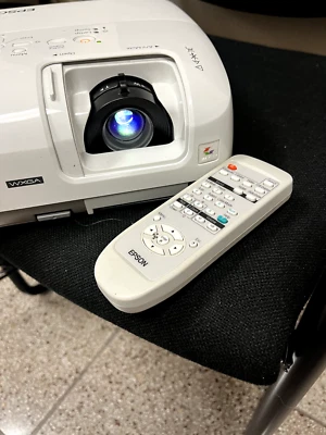 Epson PowerLite W6 3LCD Projector H285A HDMI HD 1080i USB A/B V13H010L41 Bundle - Image 1 of 4