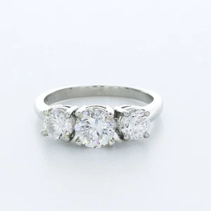 2 1/4ct G SI2 Round Natural Certified Diamonds 18k Gold Classic Three Stone Ring - Picture 1 of 17