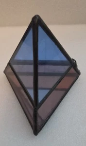 Stained Glass Pyramid Trinket Box signed Bill Morehouse '86 Vintage 4x4 - Picture 1 of 15