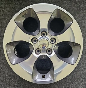 Jeep Wrangler 2016-2018 Factory OEM 18" x 7.5" Wheel Polished / Charcoal  Rim - Picture 1 of 11