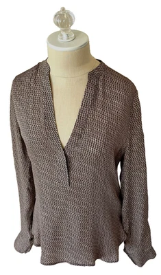 Blusa túnica popover VINCE WOMENS gola de seda estampa de botão punho 2 - Imagem 1 de 4