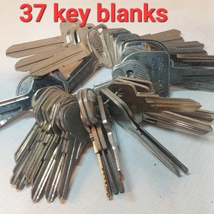 NOS 37 Misc Key BLANKS Ilco Curtis Old Cars Vintage Uncut Keys From Locksmith - Picture 1 of 20