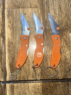 Lot of 3 Temple Fork Outfitters TFO 2” Locking Pocket Knife With Keychain NEW - Image 1 of 3