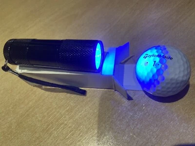 Golf Tees Finden Sie Ihre eigenen Bälle - mit einer hochwertigen UV-Taschenlampe - KOSTENLOSE BATTERIEN