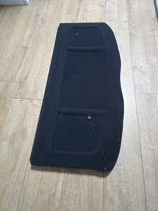 KIA CEE'D Mk1 06-2012 PARCEL SHELF COMPLETE WITH STRINGS SEE 📸s & DESCRIPTION - Picture 1 of 2