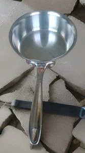 Calphalon 8782-2 Stainless Steel Saucepan 2-1/2qt NO LID - Picture 1 of 10