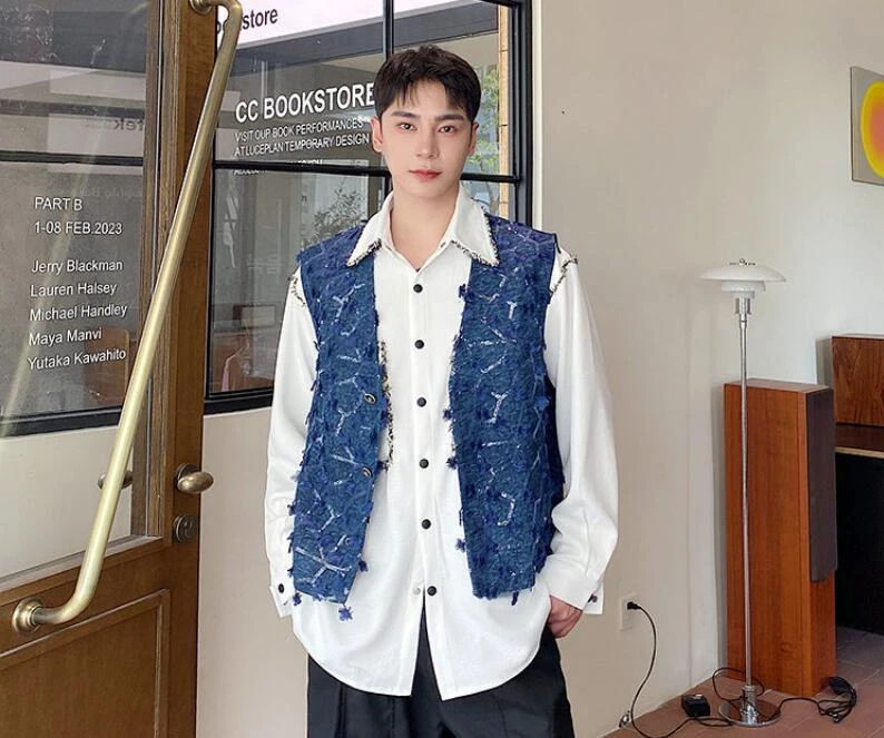Men's Autumn Fashion V Neck Loose Sleeveless Jackets Sequins Denim Vest Coats - Image 1 of 4