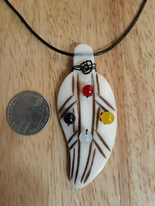 Four direction hand carved feather pendant with adjustable leather cord - Picture 1 of 1