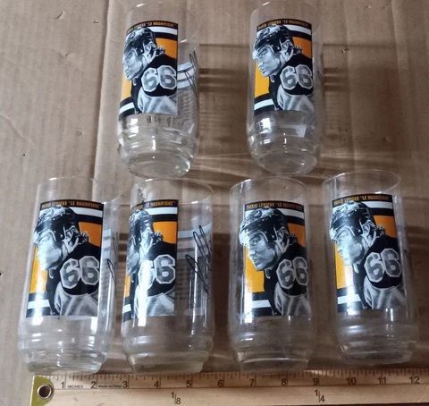 Lot of 6 Pittsburgh Penguins Mario Lemieux Hall of Fame Glasses - Used Cover