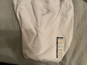 Terra & Sky T Shirt V-Neck Short Sleeve Winter White Women's Plus 4X 28W-30W - Picture 1 of 1