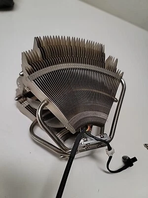 Thermaltake V1-AX Dual-socket 1366 Ultra-High Performance Heatpipe Cooler - Image 1 of 4