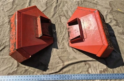 Case Ingersoll 446 Tractor Fender Pair Left Lh Right Rh - Image 1 of 4