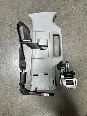 SEATBELTS 2014-2018 SILVERADO CREW CAB/GMC SIERRA 1500  RIGHT  Front Passenger - Image 1 of 3