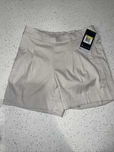 New Nike Golf Women's 6” Pleat Shorts Dri-fit Cream AJ5684 104 UV UPF 40 Size Sm - Picture 1 of 6