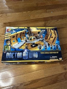 Dr Doctor Who TARDIS Console Room Mega Set NWT 11th Amy BNIB Sealed - Picture 1 of 8