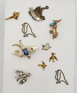 Bird Brooch, Pendant And Charm Lot Of 10 Mix Metal, Rhinestone - Picture 1 of 12