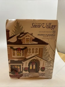 Department 56 Snow Village Christmas at Grandma’s House 808943 komplett mit Karton - Bild 1 von 9