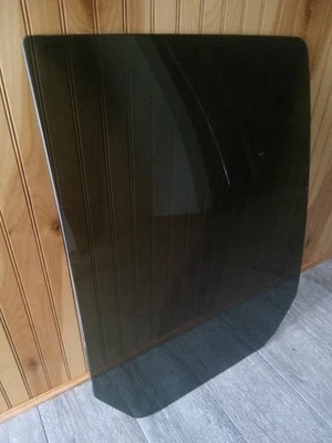 Vidrio de puerta de ventana trasera de pasajero GMC Envoy 2002-2009 diestro tintado Foto 1 de 4