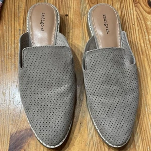 Indigo Rd. Sandalen Damen 9M Hayze Pantoletten flache bequeme Wildleder-Slipper - Bild 1 von 11