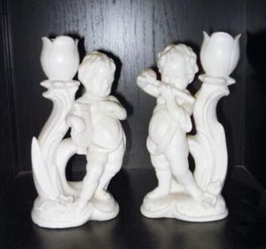 VINTAGE ITALIAN PORCELAIN CANDLE STICKS HOLDERS SET VICTORIAN CHERUBS DESIGN NR - Picture 1 of 5