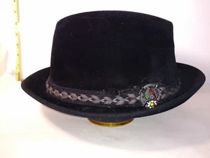 Vtg Men's Champ "Feel the Felt" Genuine Velour BlackFedora Hat (22" Small med) - Picture 1 of 8