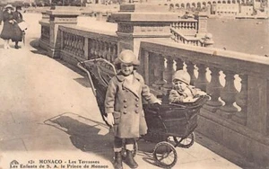 Monaco - Le prince Rainier et la princesse Charlotte enfants de S.A. Le Prince s - Imagen 1 de 2