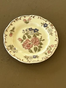 FRANKLIN MINT "Plates Of The World" Butter Pat Plate - ZSOLNAY Exclusiv, Hungary - Picture 1 of 2