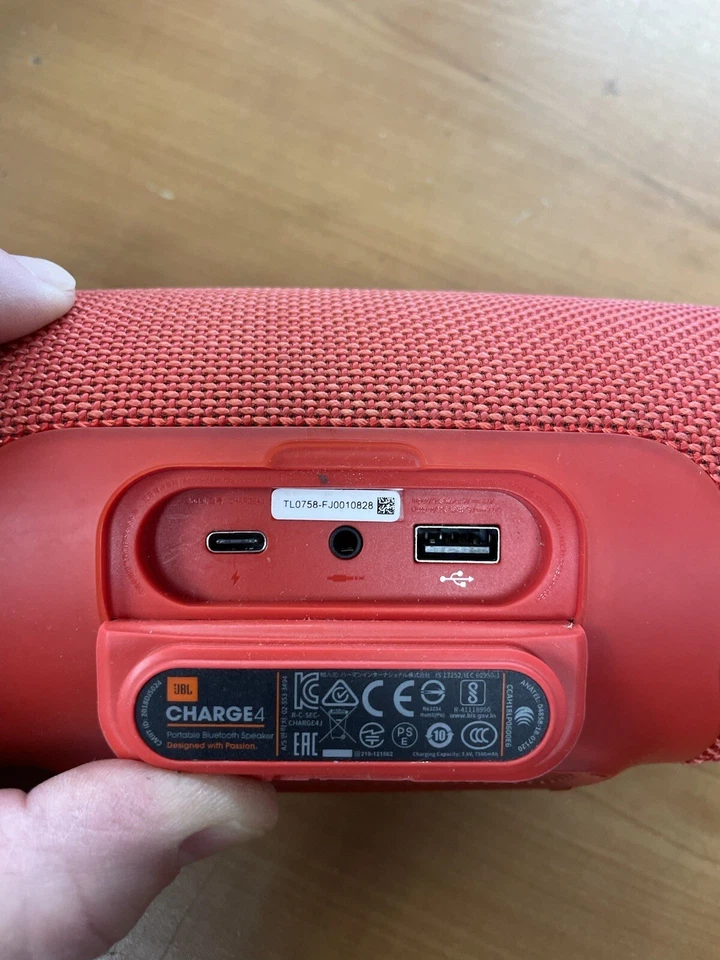 JBL Charge Altavoz Bluetooth Puerto de Carga Repuesto Mail In Service Foto 1 de 3