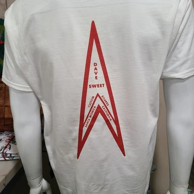 Camiseta vintage de SURF/SURF/TABLA DE SURF/TIENDA DE SURF/DAVE SWEET TABLAS PERSONALIZADAS Foto 1 de 4