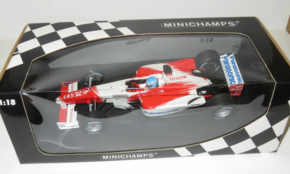 1/18 Panasonic Toyota Racing TF102 Mika Salo Season 2002 - Immagine 1 di 1