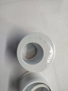 Polypipe Adattatore Condensa Overflow 32 a 21,5mm Saldatura a Solvente, In Bianco - Foto 1 di 3