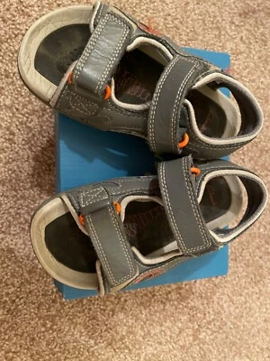 Boys clarks air sand sandals grey - Image 1 of 4