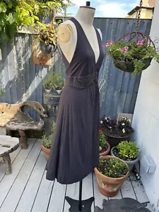TWINSET SIMONA BARBIERI DRESS V-NECK SIZE M SILK WAIST BAND BEADED FIT & FLARE - Picture 1 of 12