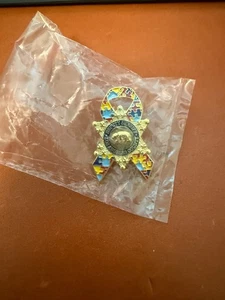Prendedor del Sheriff Adjunto de Concientización sobre el Autismo LASD Condado de Los Ángeles Raro Coleccionable - Imagen 1 de 2