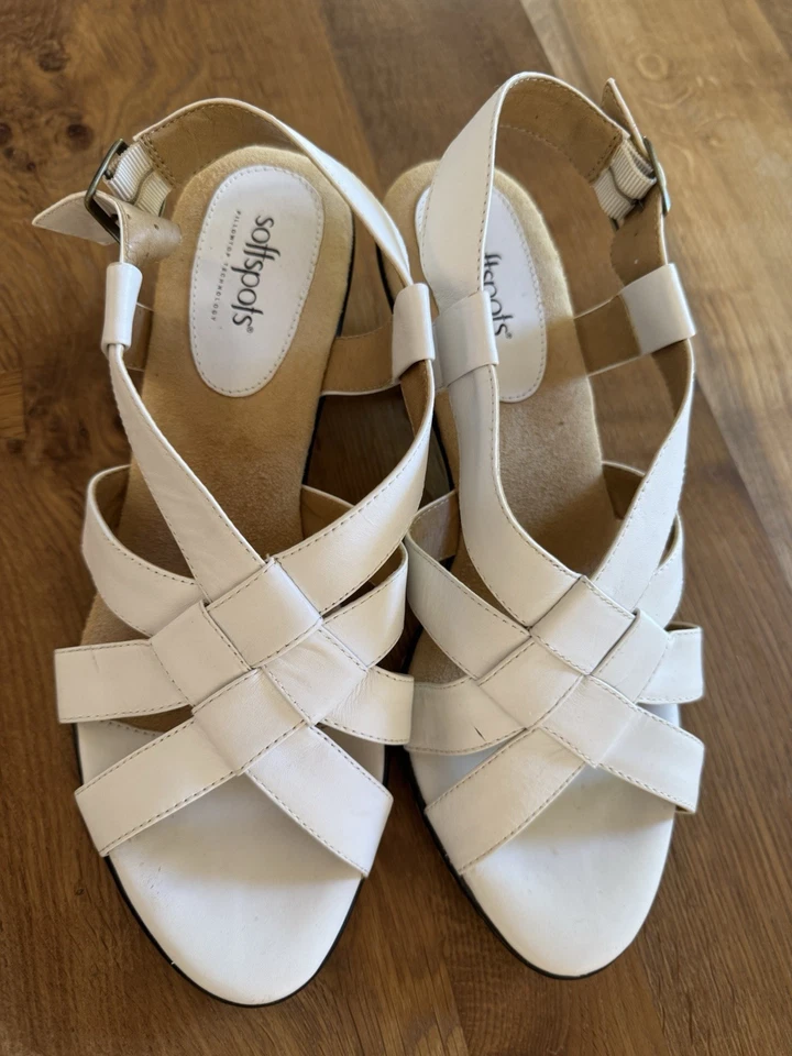 Softspots Womens Slingback Sandals 9.5 WIDE White Leather Buckle Mid Heel - Image 1 of 4